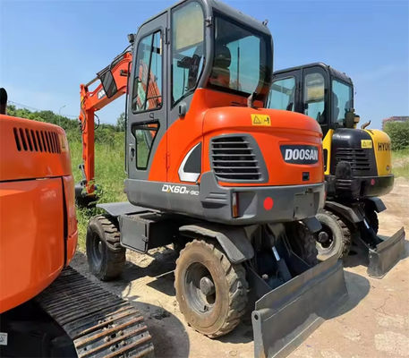 Orijinal Kore Kullanılmış Mini Ekskavator Doosan DX60W-9C 6 Ton Küçük Tekerlekli Ekskavator