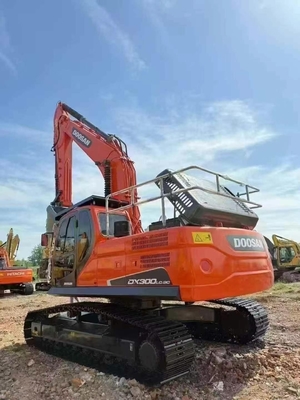 Orijinal Kore İthal Doosan DX300LC Ekskavatör, 30 ton Çalışma Ağırlığı, 0.64-1.75m³ Kova, 151kW Güç